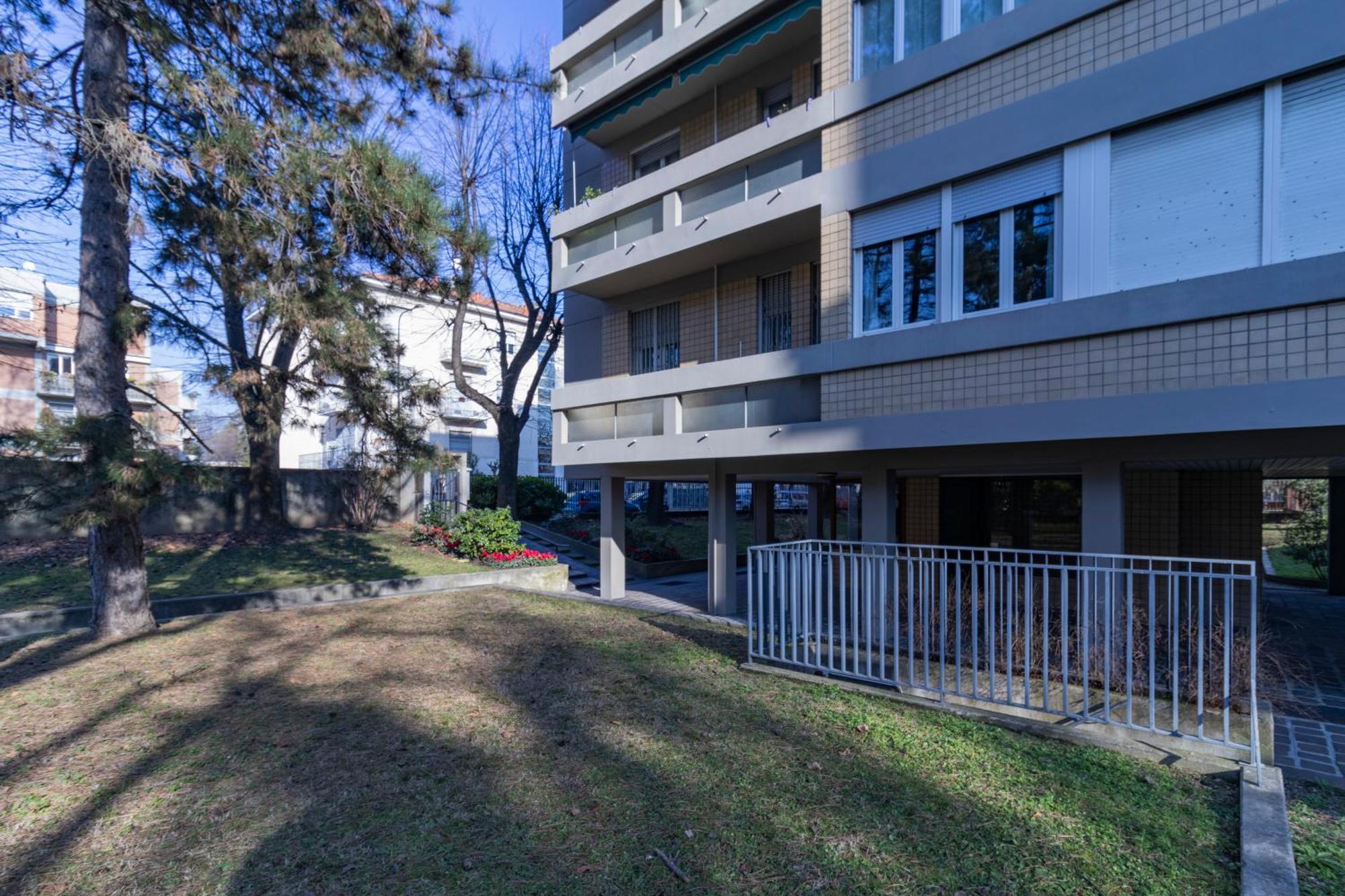 Casa Carozzi Lägenhet Milano Exteriör bild